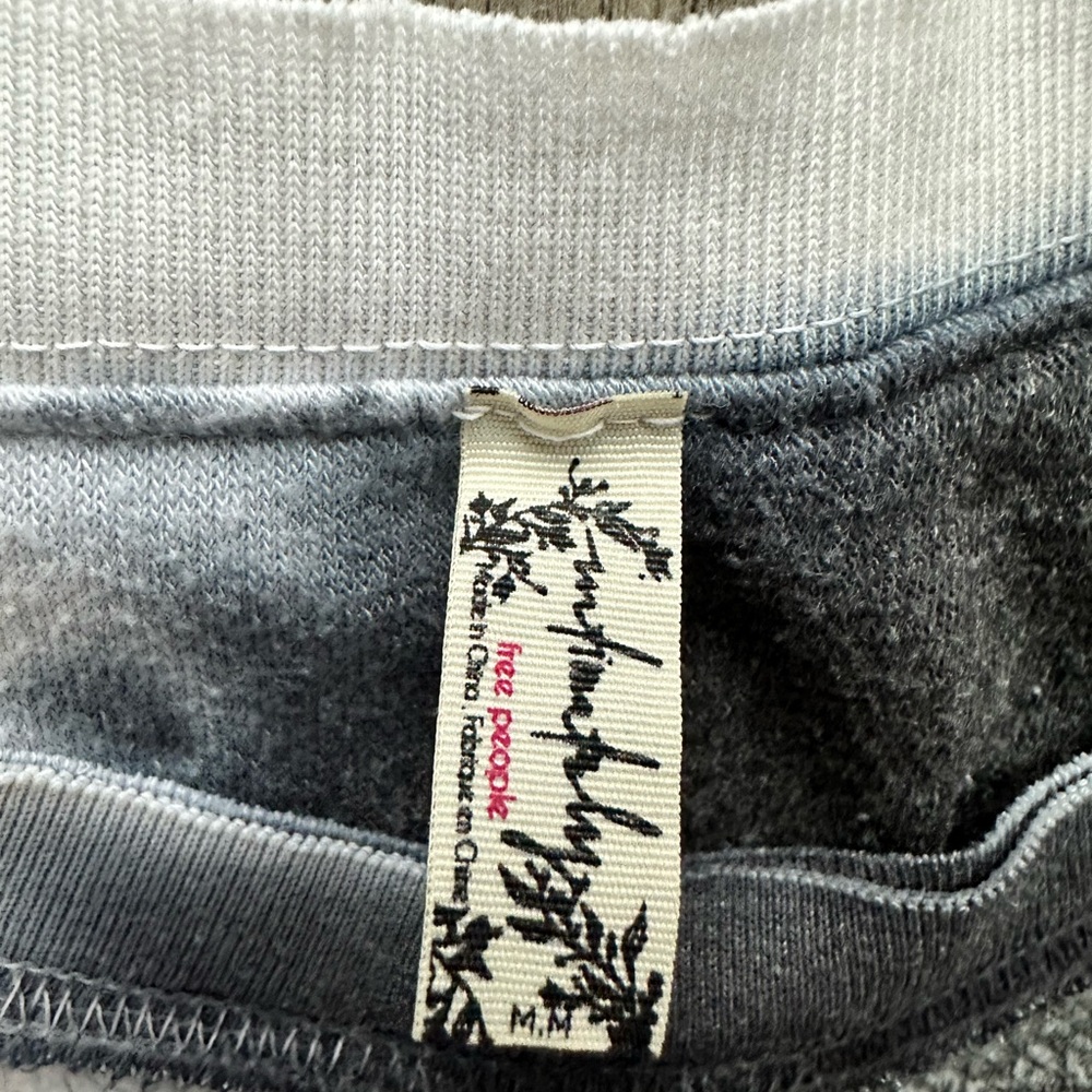 Free People Oversized Black and White Sweatshirt - Picture 2 of 4